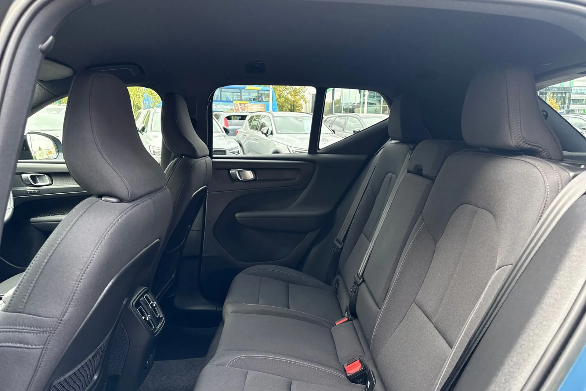 Volvo XC40 thumbnail image number 29