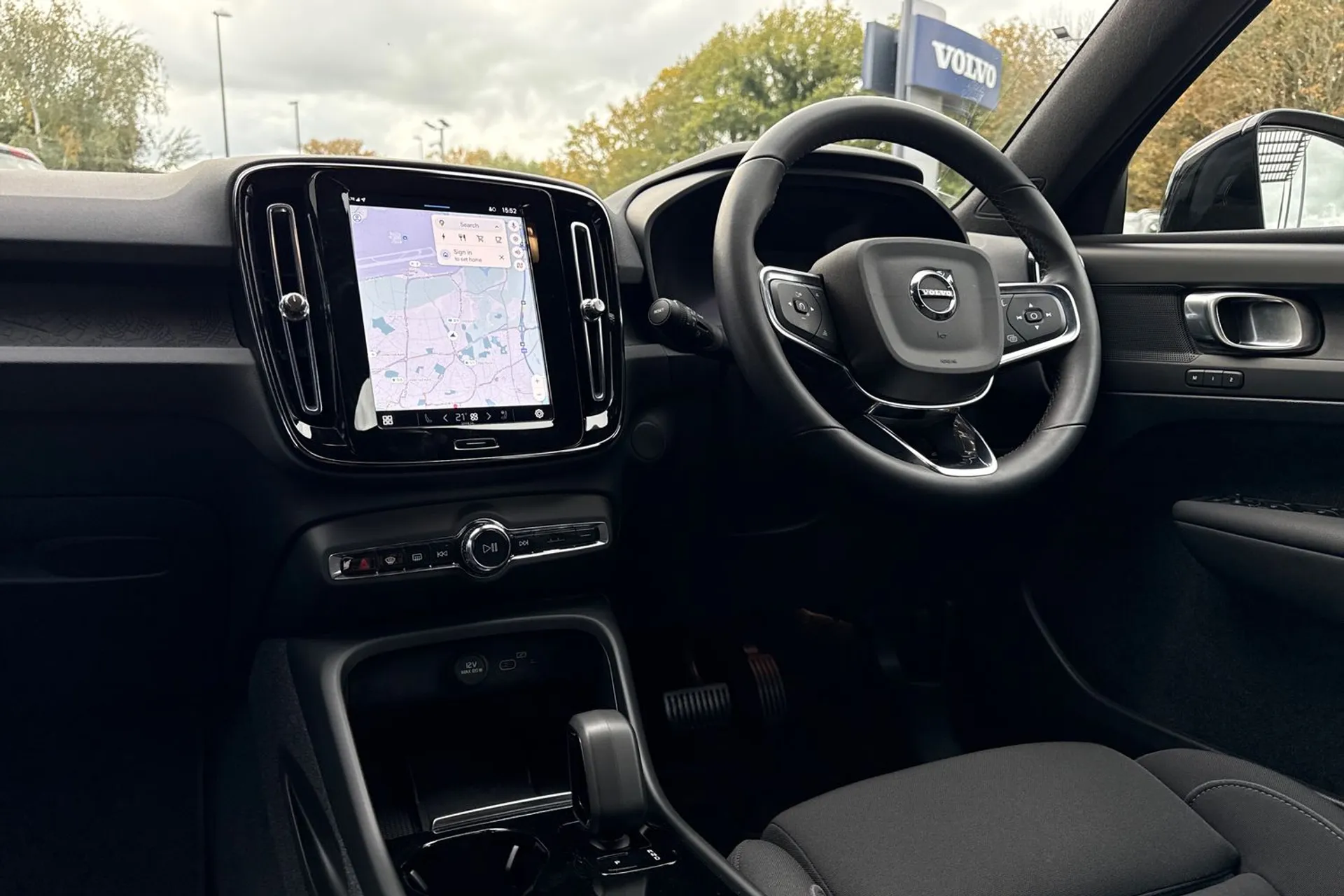 Volvo XC40 thumbnail image number 34