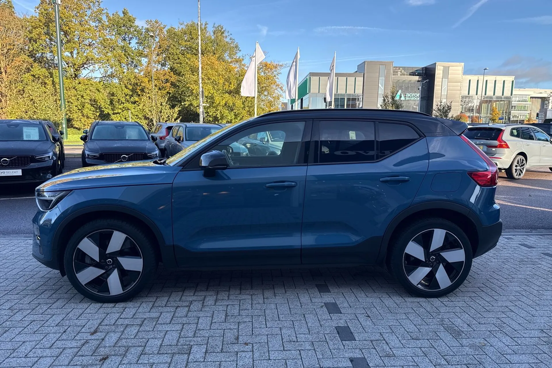 Volvo XC40 thumbnail image number 10