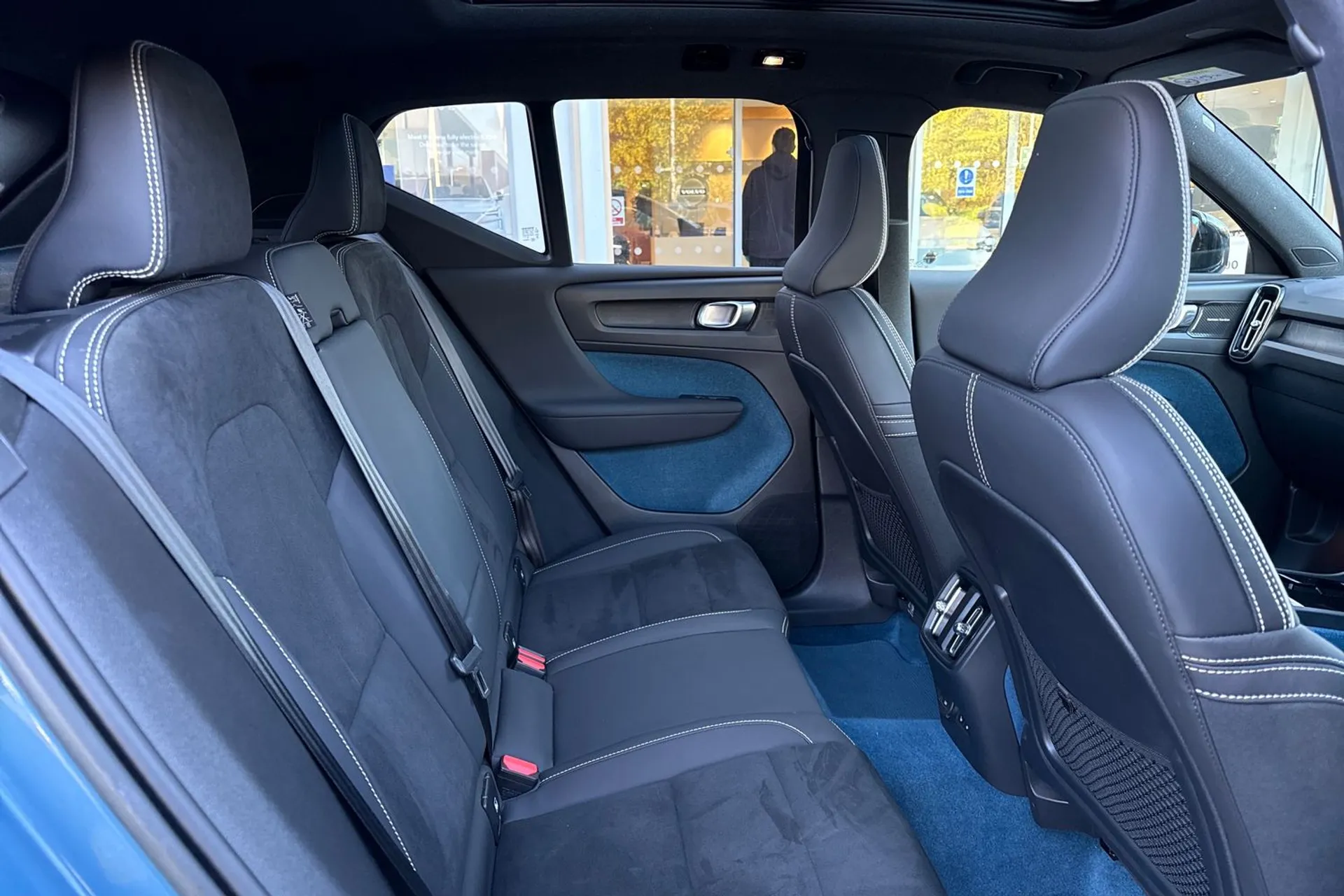 Volvo XC40 thumbnail image number 22