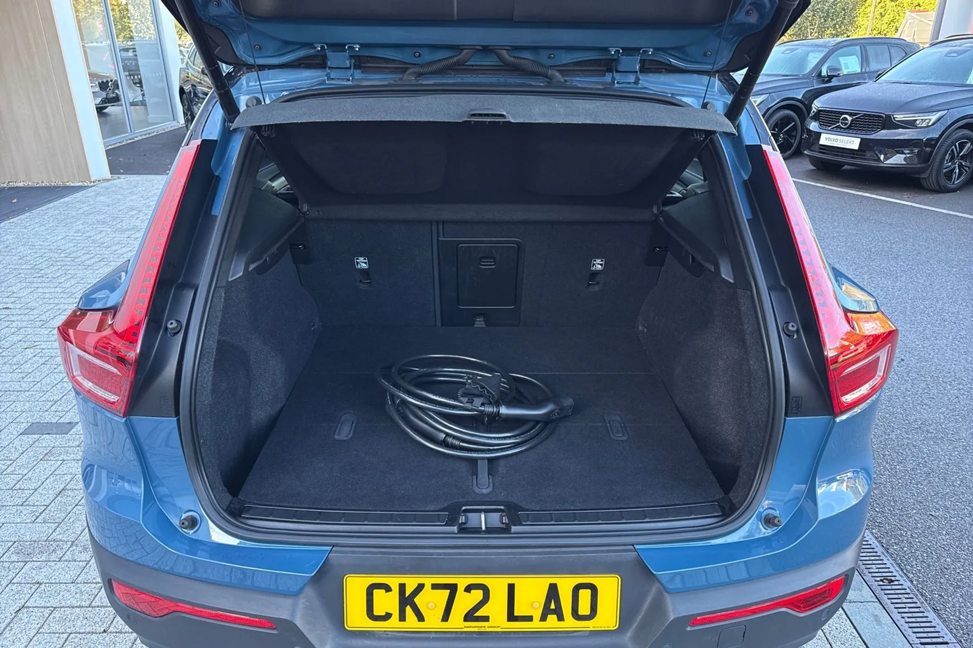 Volvo XC40 thumbnail image number 19