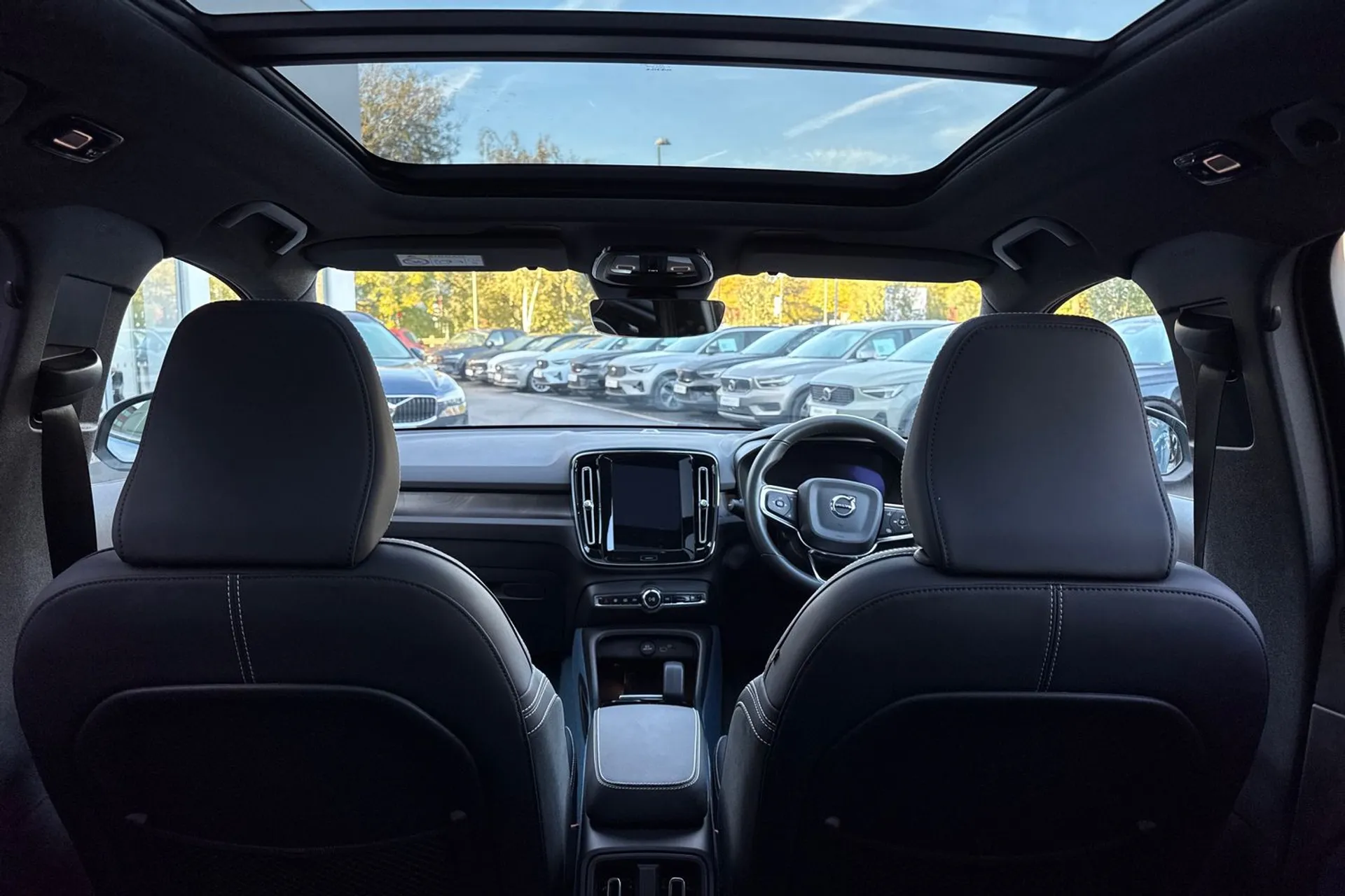 Volvo XC40 thumbnail image number 21