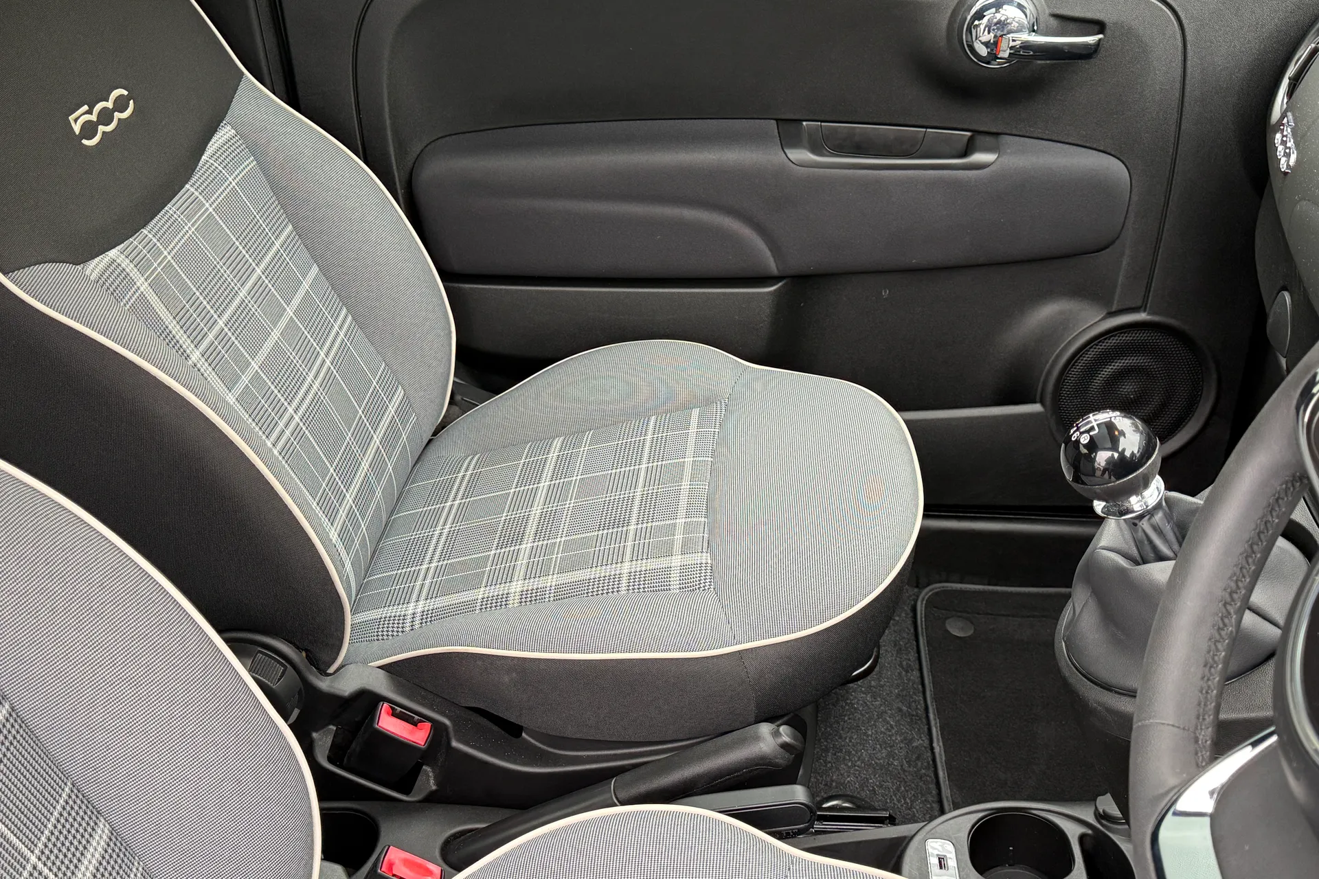 FIAT 500 thumbnail image number 34