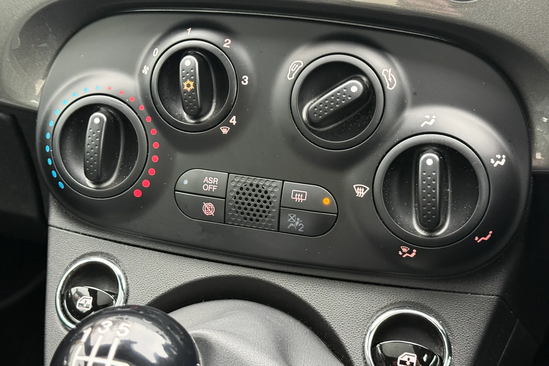 FIAT 500 thumbnail image number 25