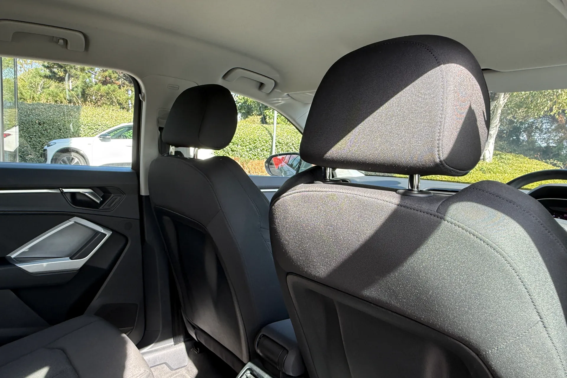 Audi Q3 thumbnail image number 37