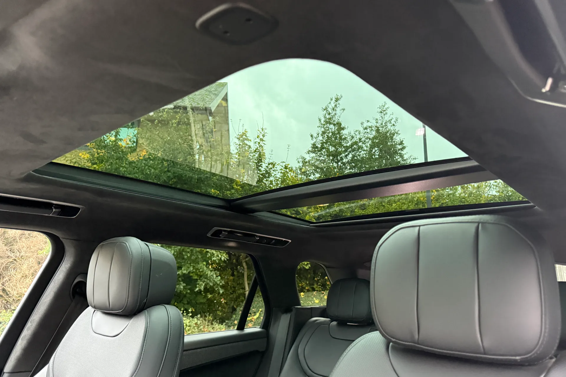 LAND ROVER RANGE ROVER SPORT thumbnail image number 6