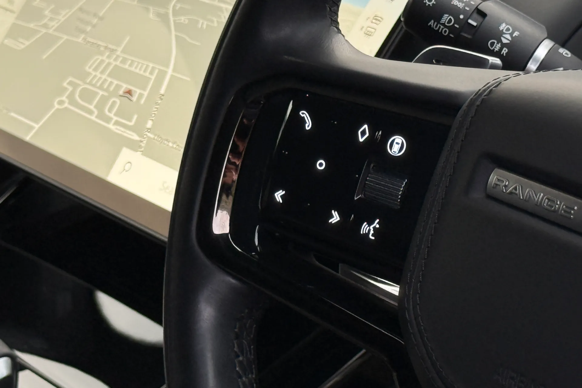 LAND ROVER RANGE ROVER SPORT thumbnail image number 64