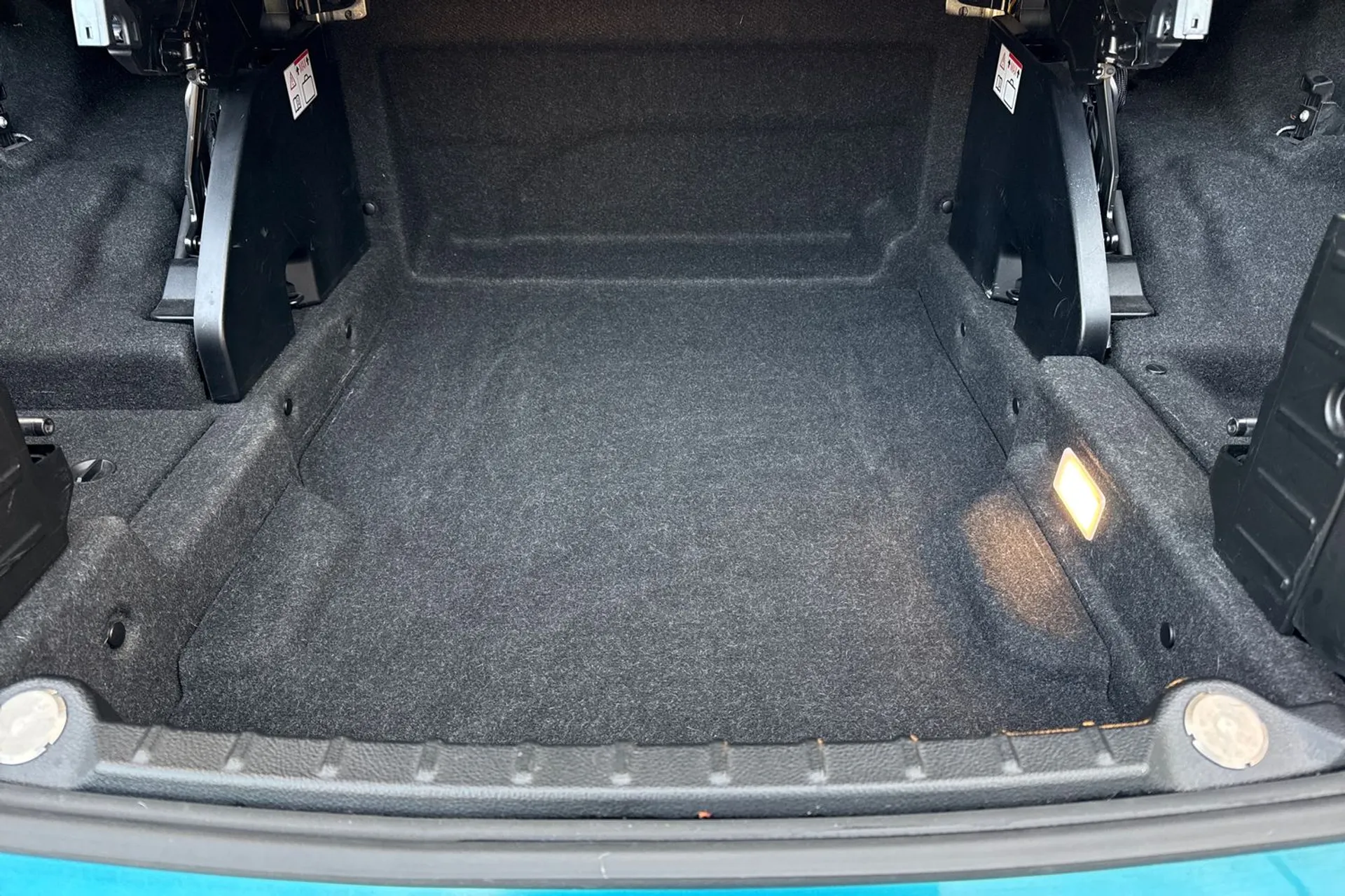 BMW 4 SERIES thumbnail image number 23