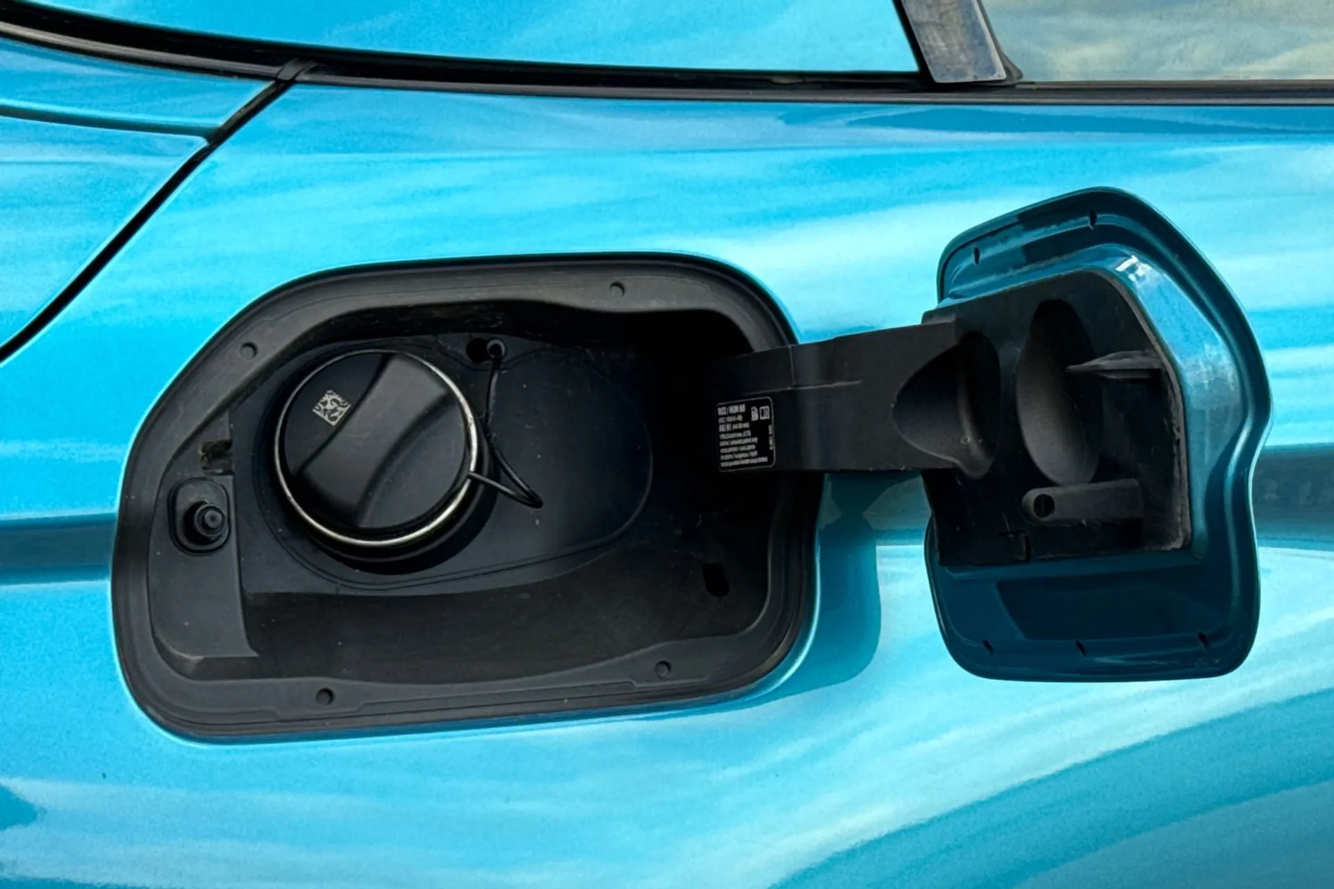 BMW 4 SERIES thumbnail image number 19