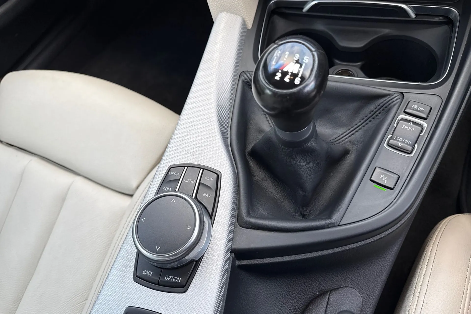 BMW 4 SERIES thumbnail image number 51