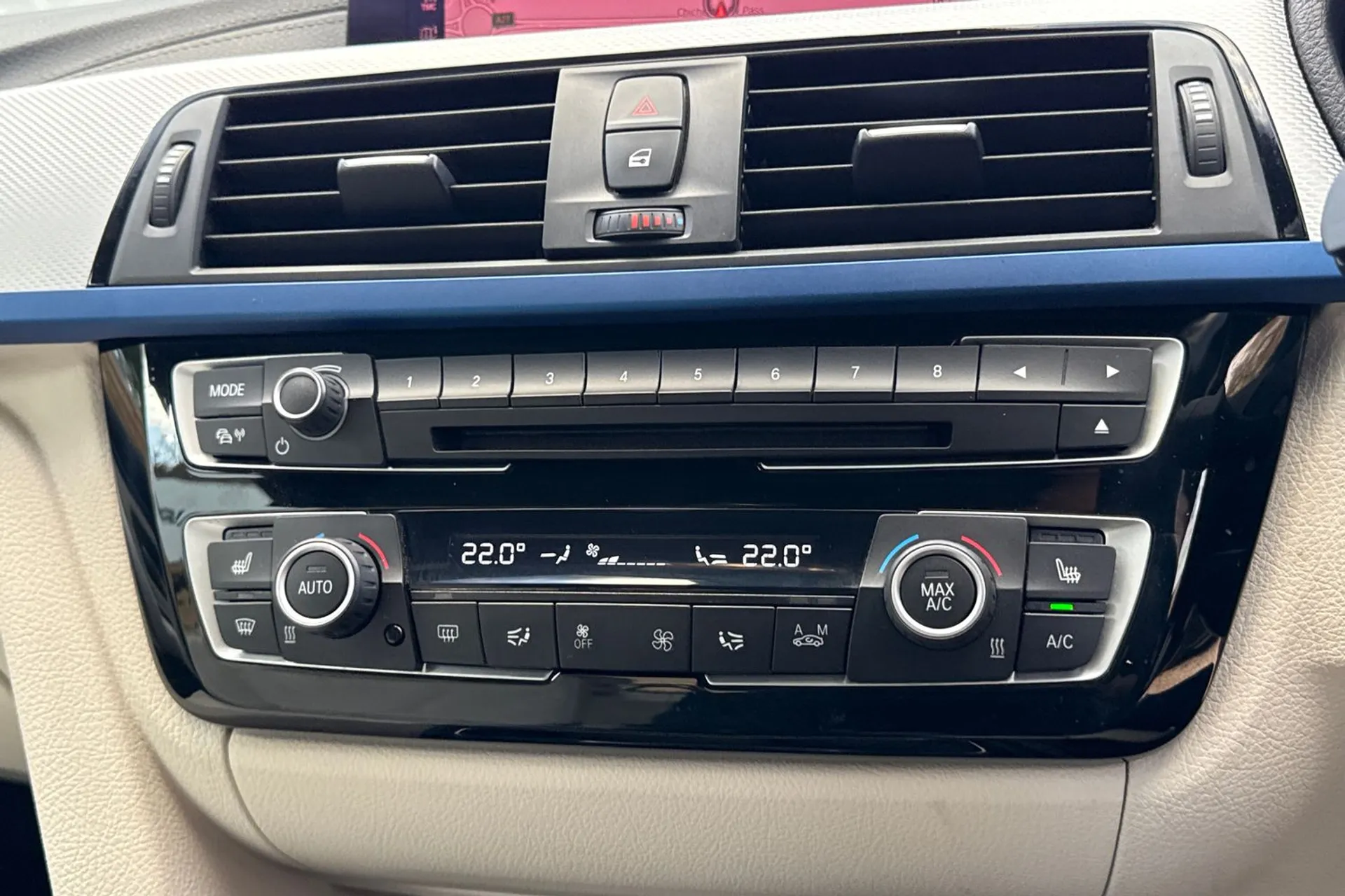 BMW 4 SERIES thumbnail image number 40