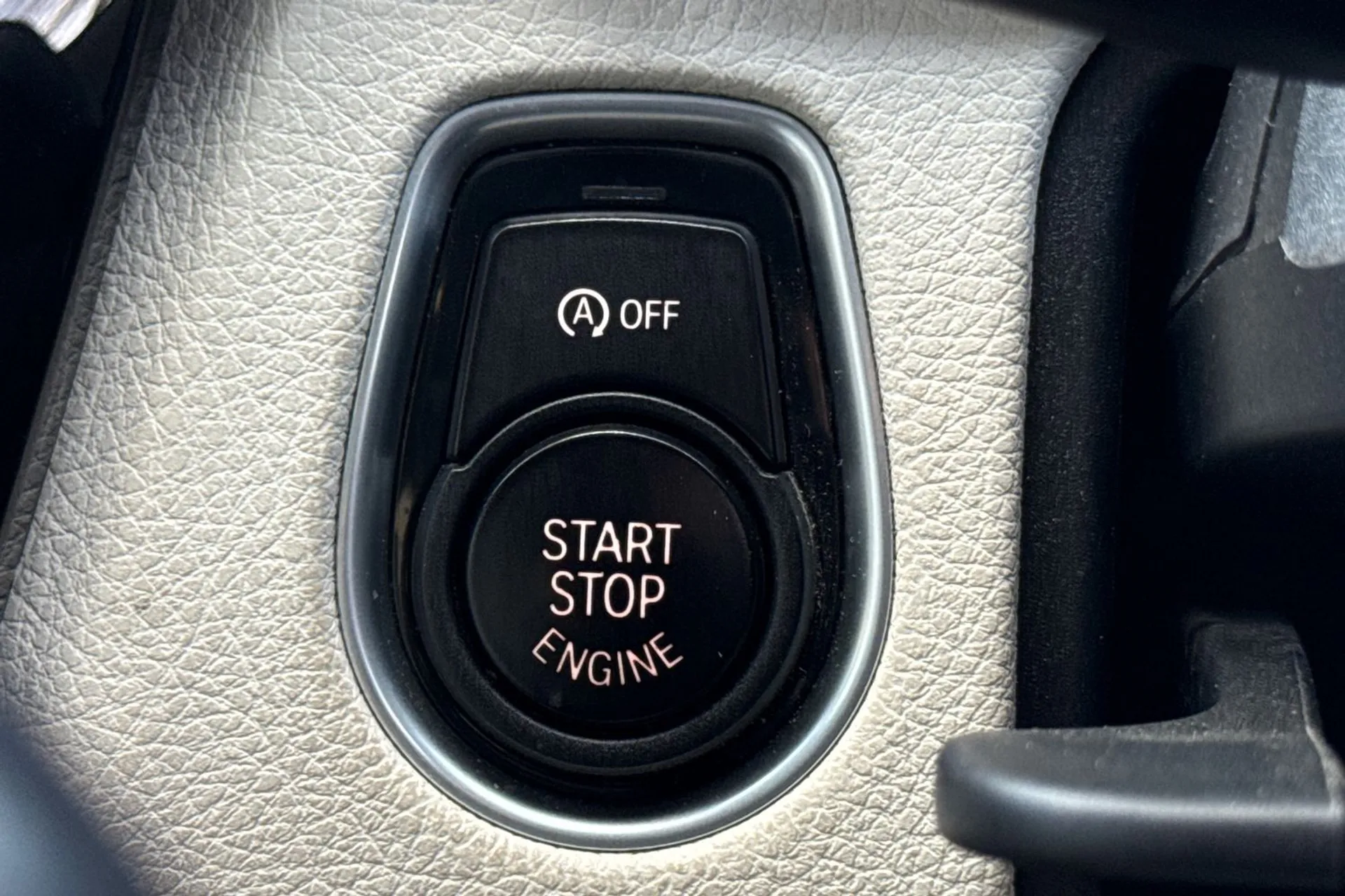 BMW 4 SERIES thumbnail image number 50