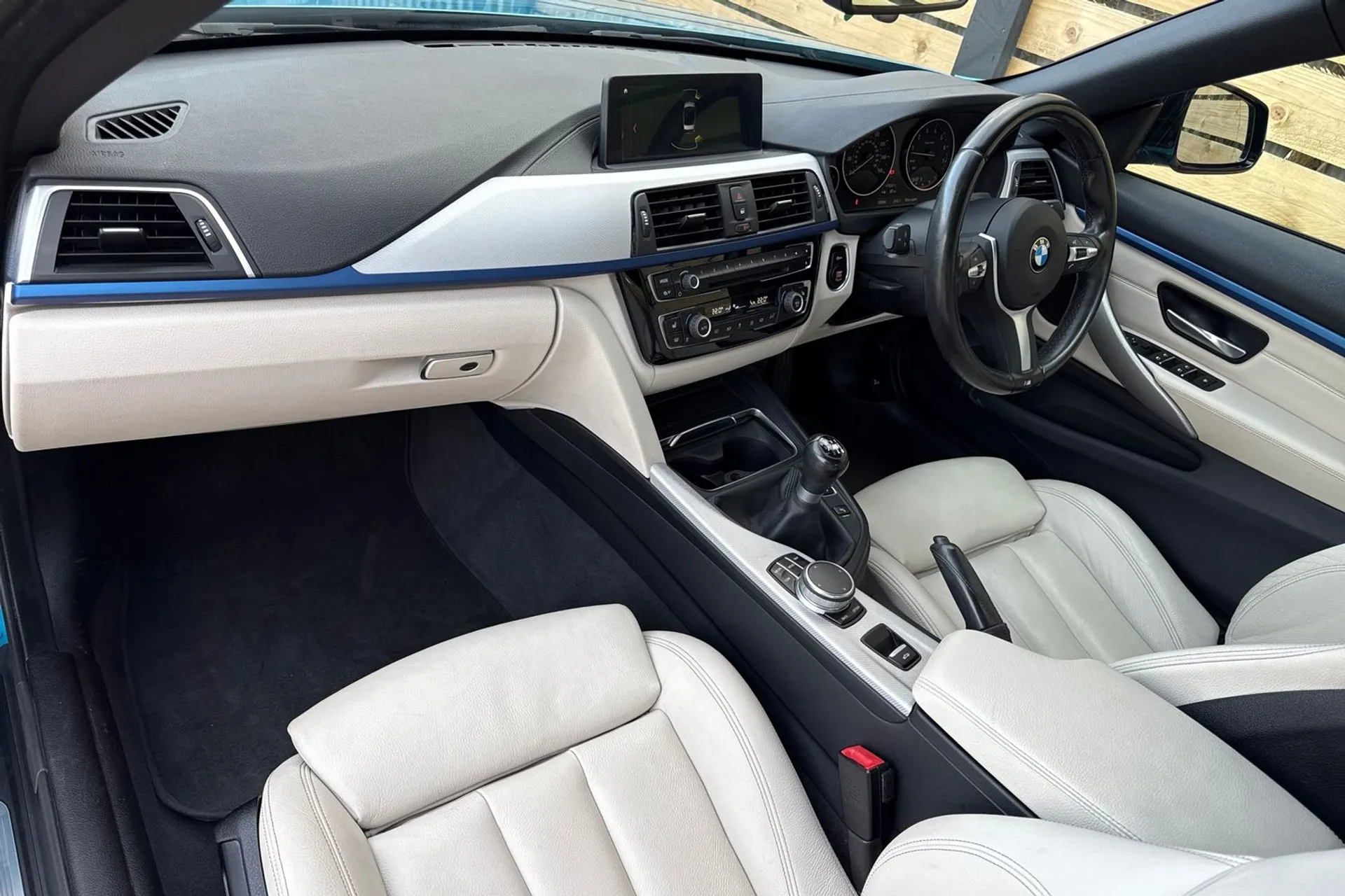 BMW 4 SERIES thumbnail image number 29