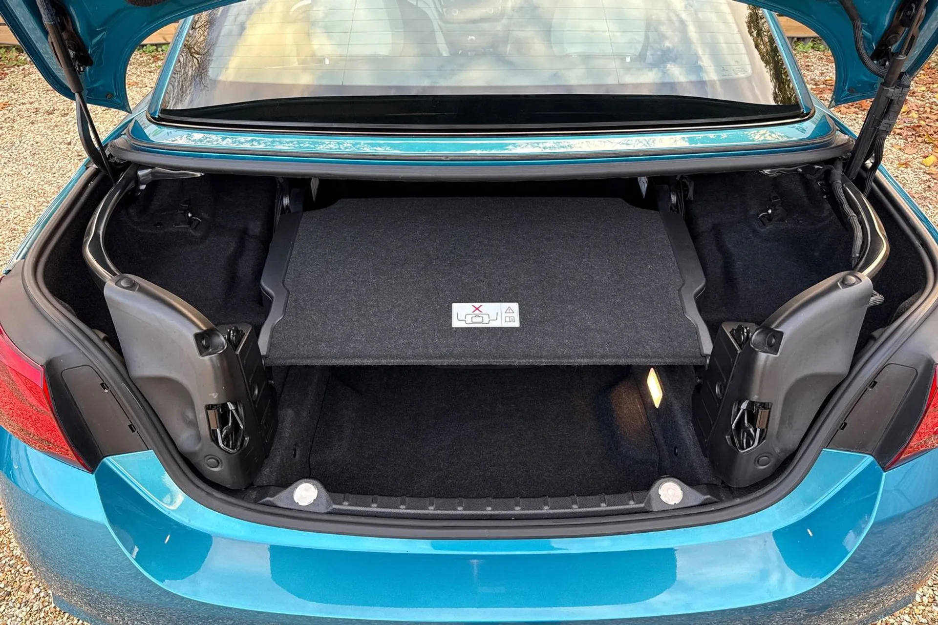 BMW 4 SERIES thumbnail image number 21