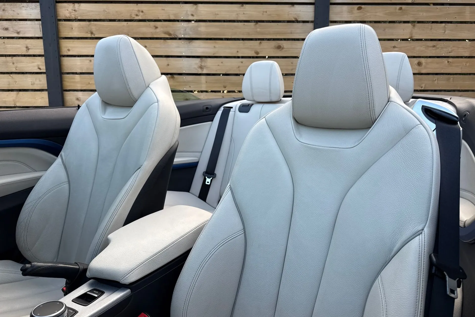 BMW 4 SERIES thumbnail image number 31