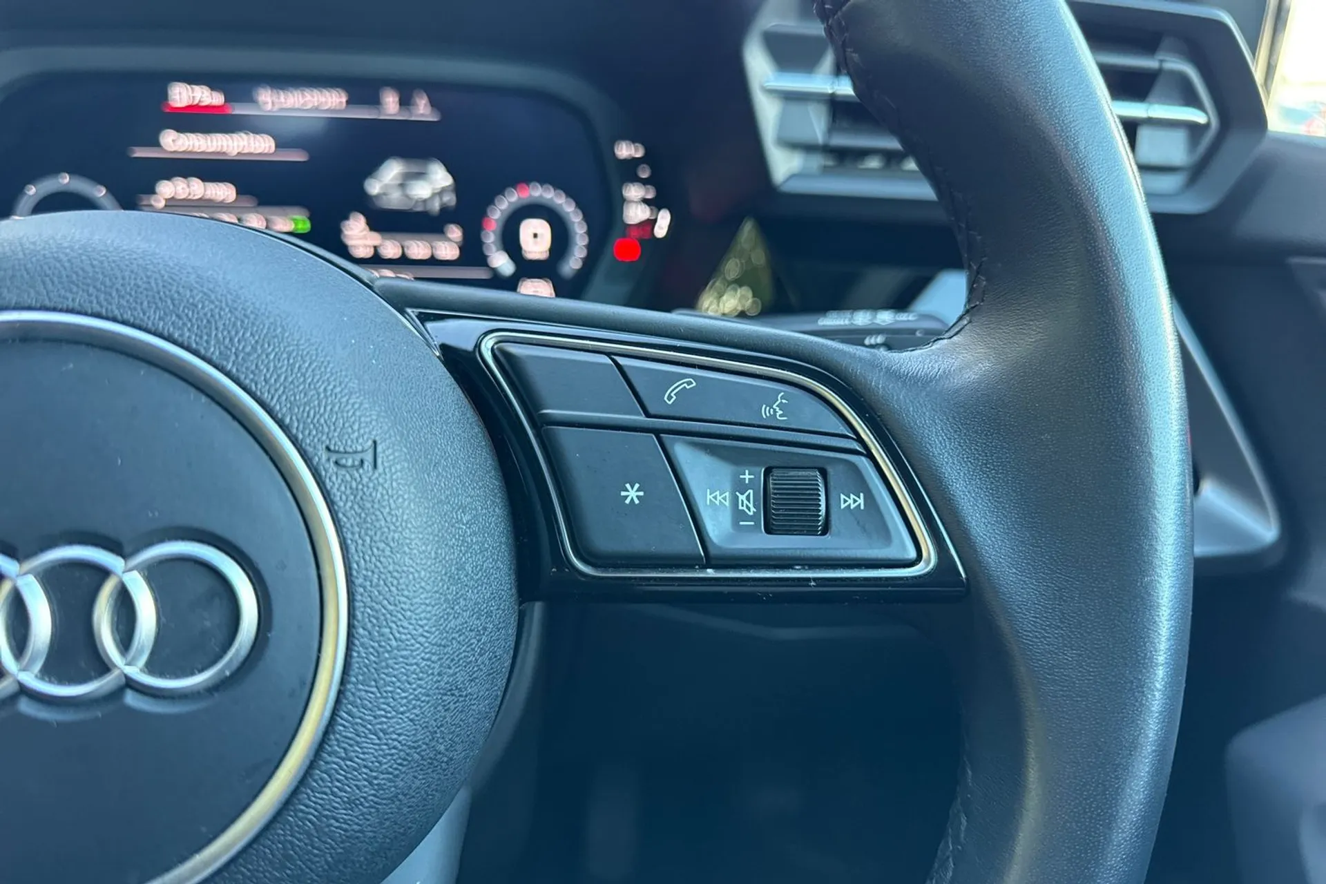 Audi A3 thumbnail image number 41