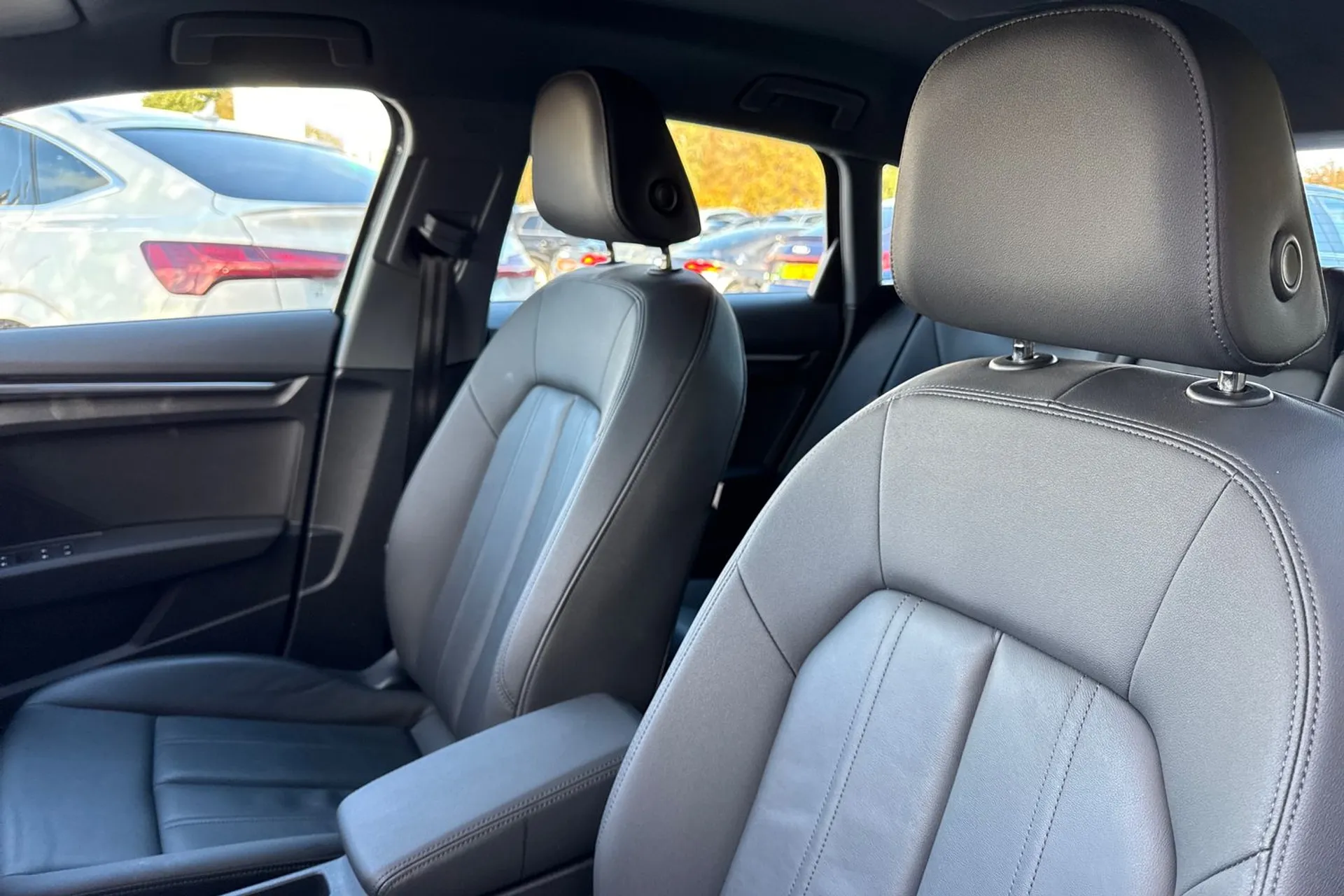 Audi A3 thumbnail image number 31