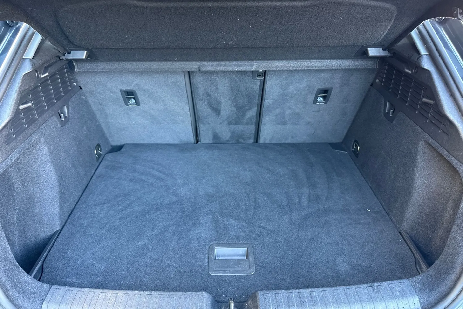 Audi A3 thumbnail image number 18