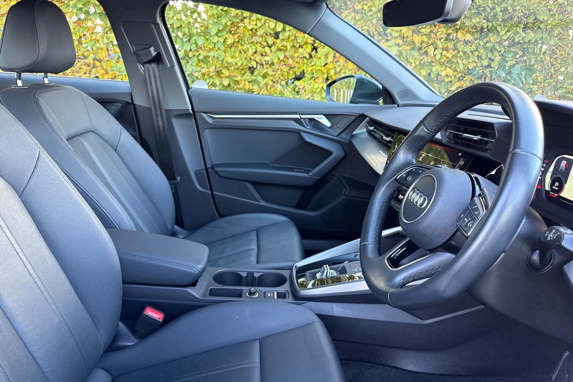 Audi A3 thumbnail image number 25