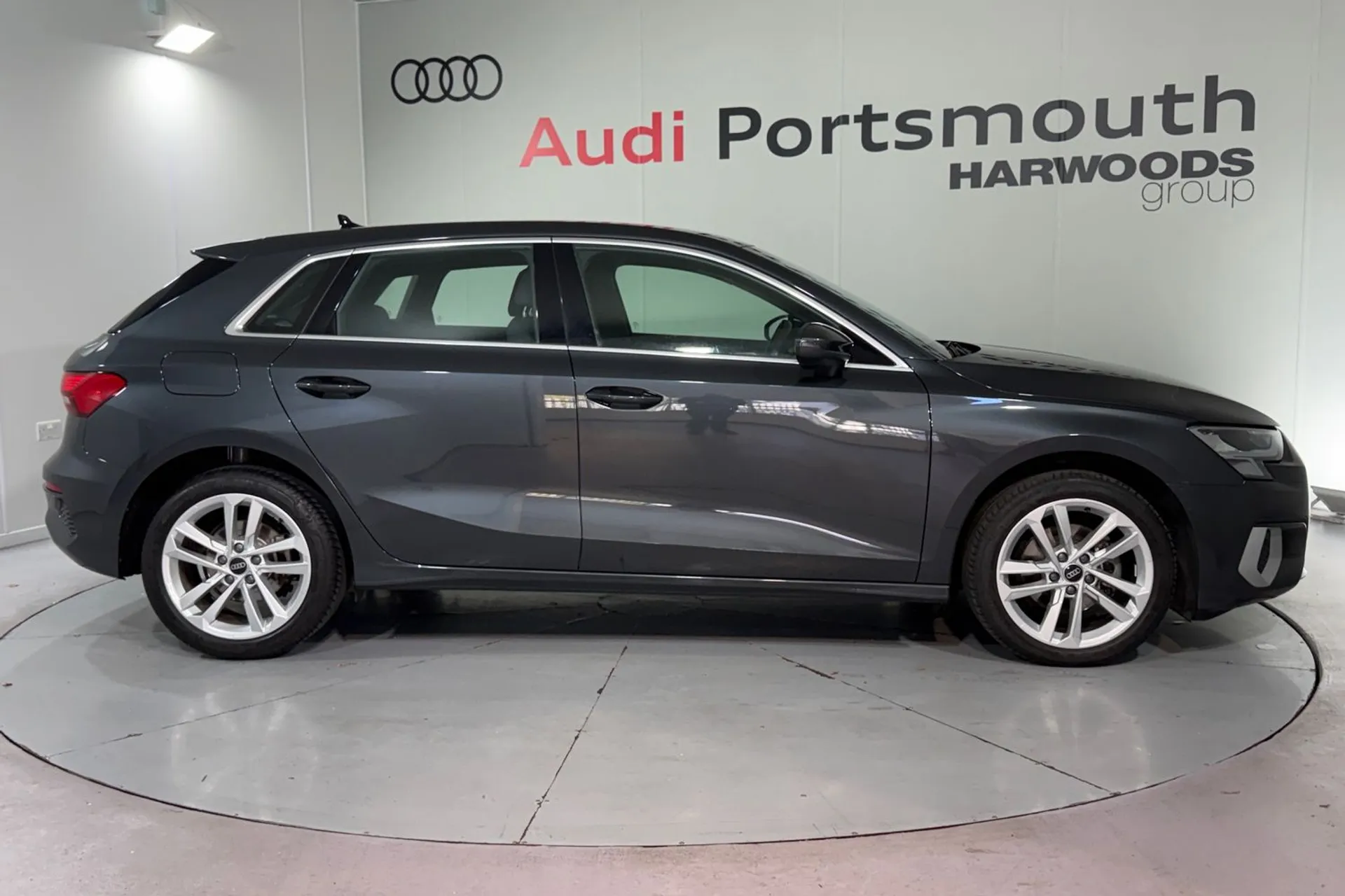 Audi A3 thumbnail image number 2