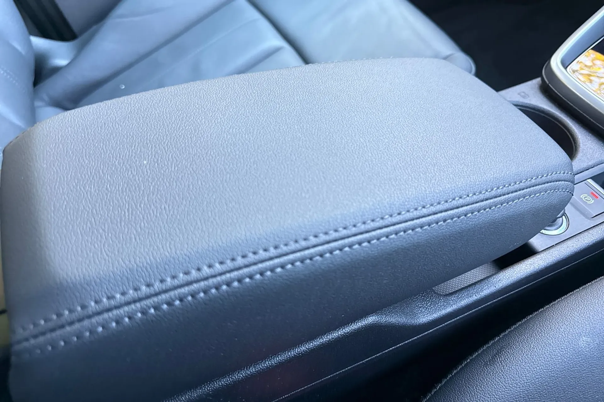 Audi A3 thumbnail image number 43