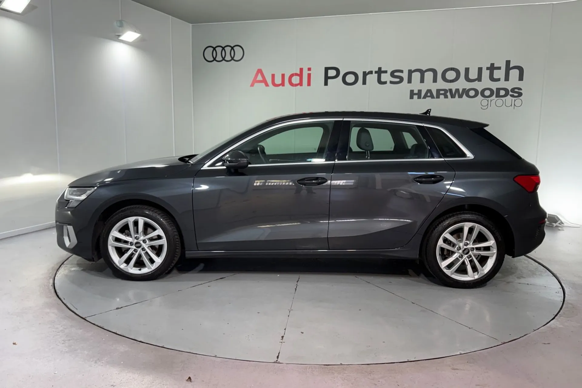 Audi A3 thumbnail image number 11