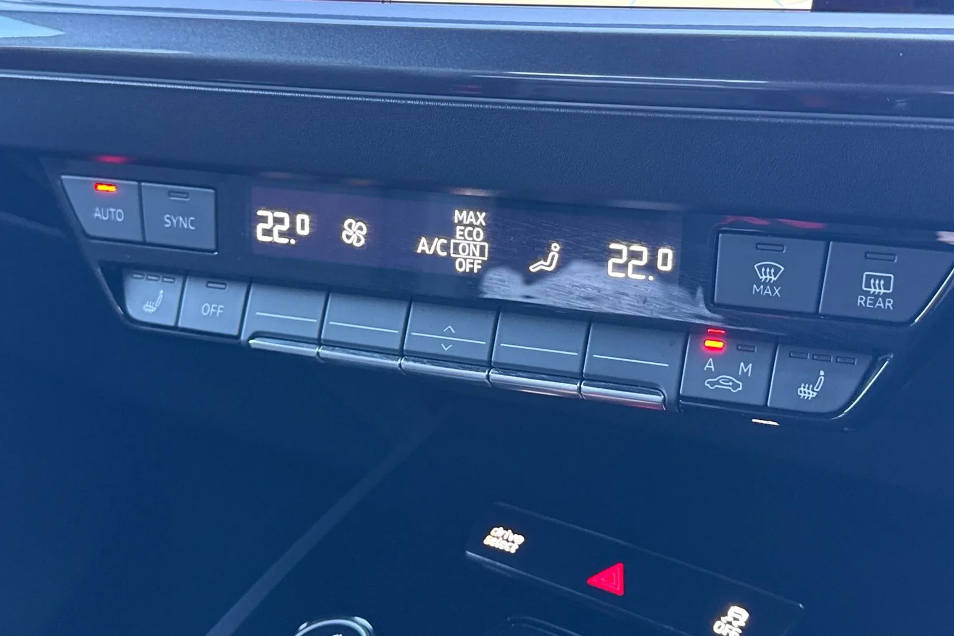 Audi Q4 thumbnail image number 35