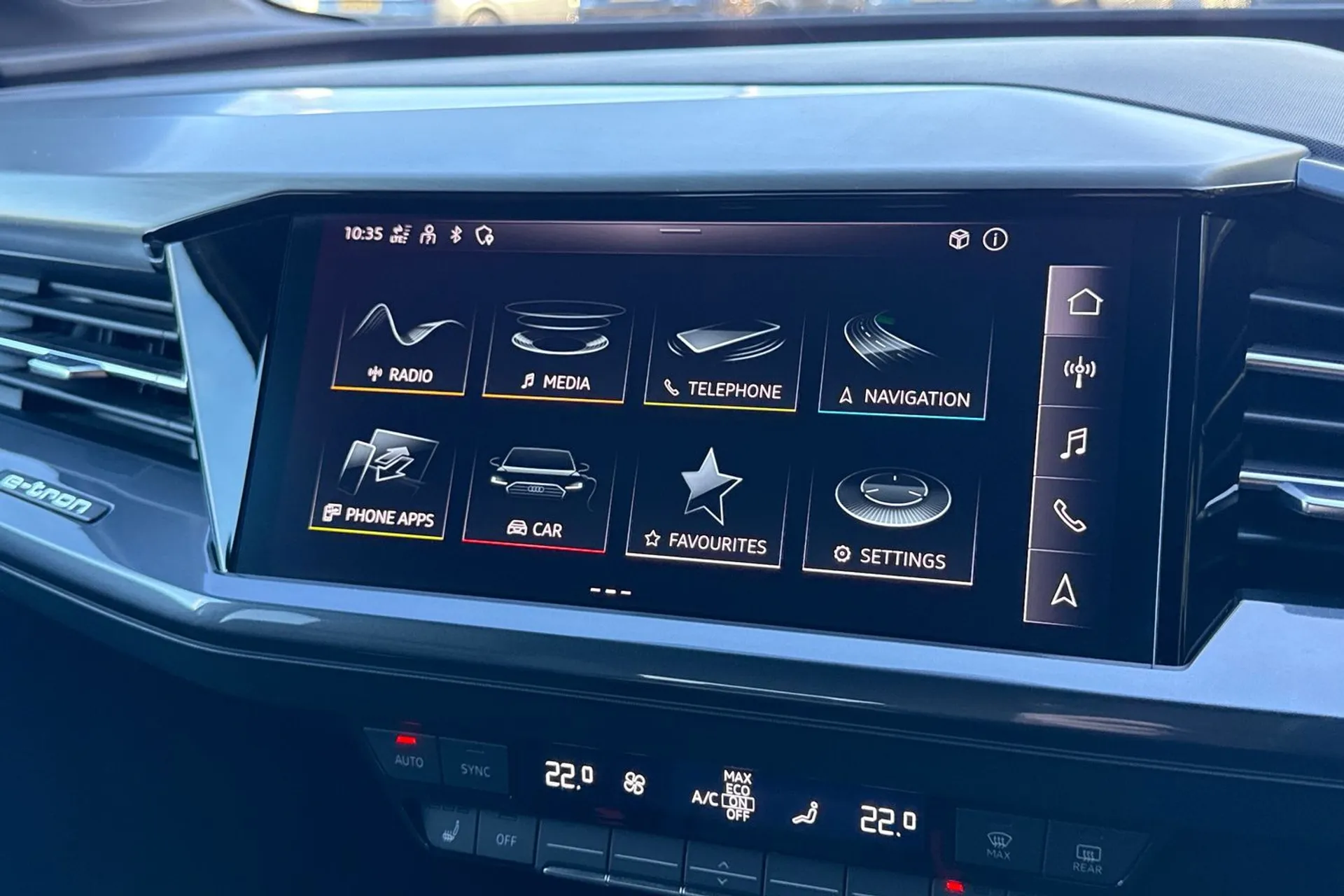 Audi Q4 thumbnail image number 27