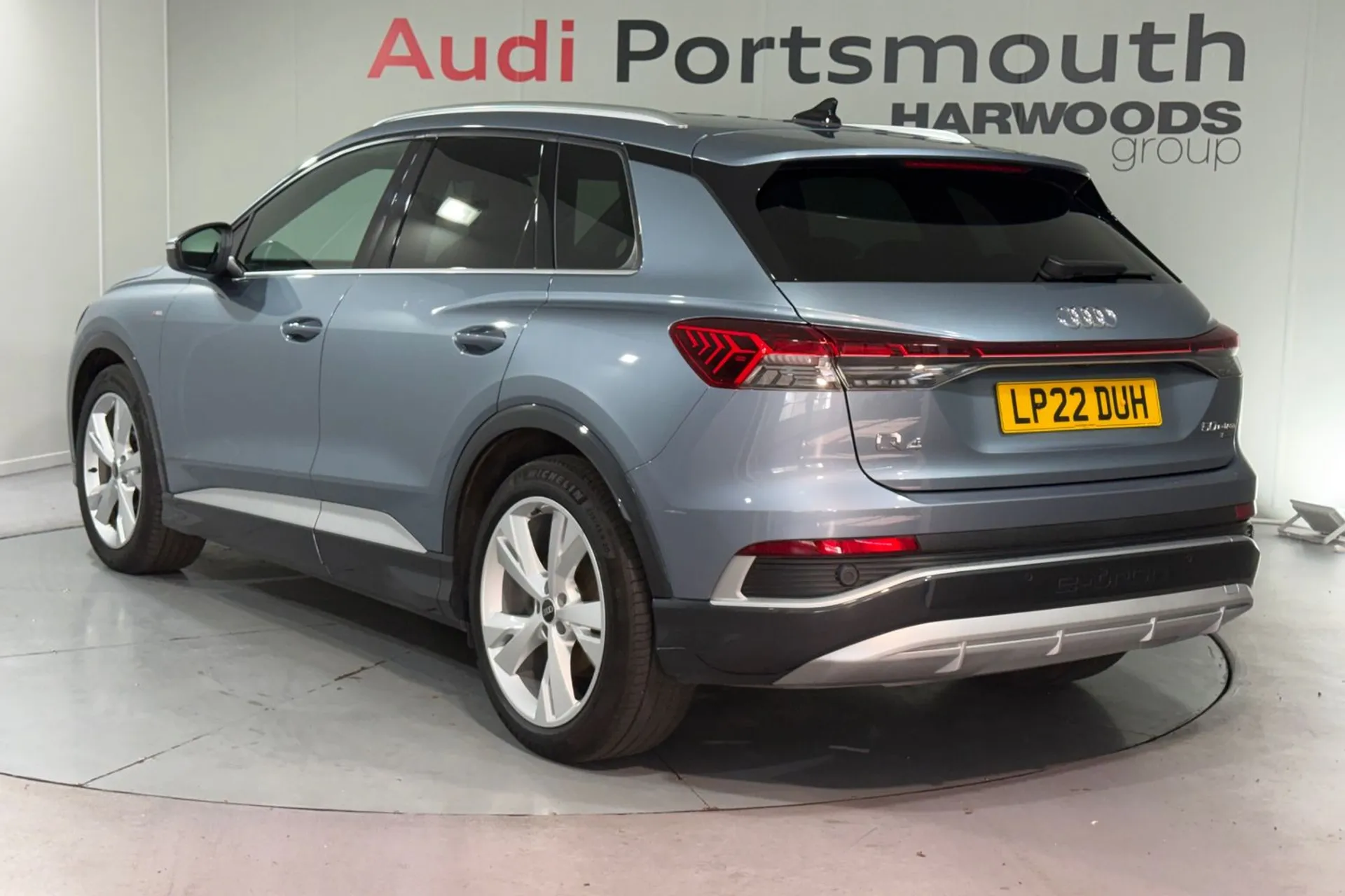 Audi Q4 thumbnail image number 6