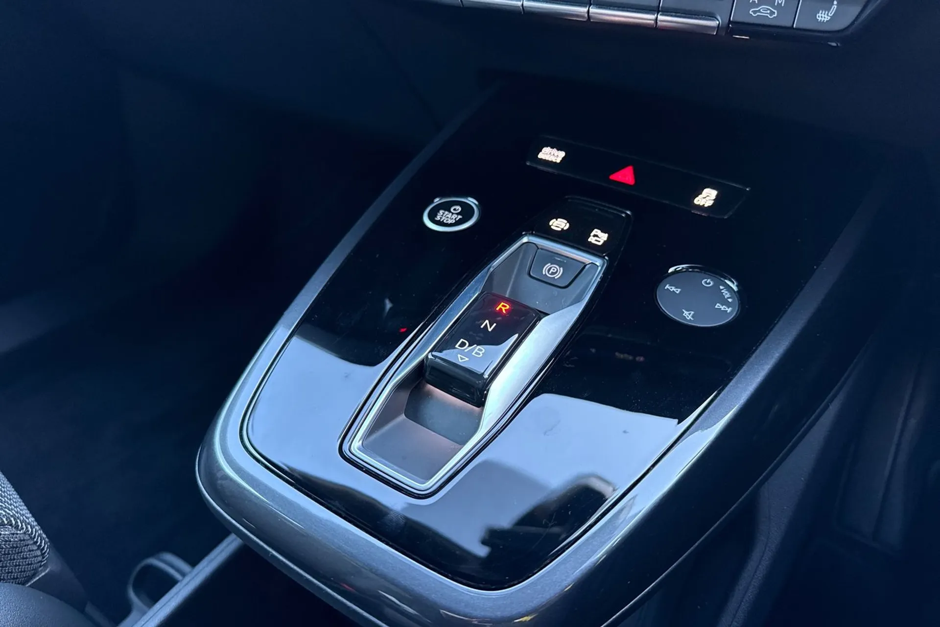 Audi Q4 thumbnail image number 47