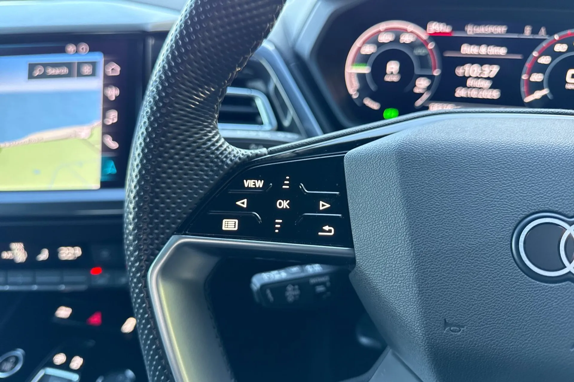 Audi Q4 thumbnail image number 44