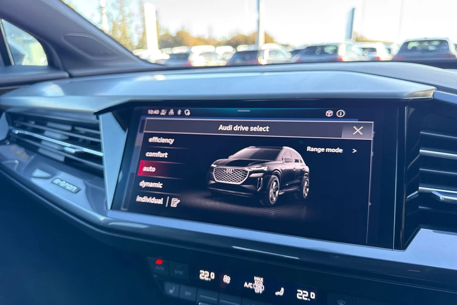 Audi Q4 thumbnail image number 41