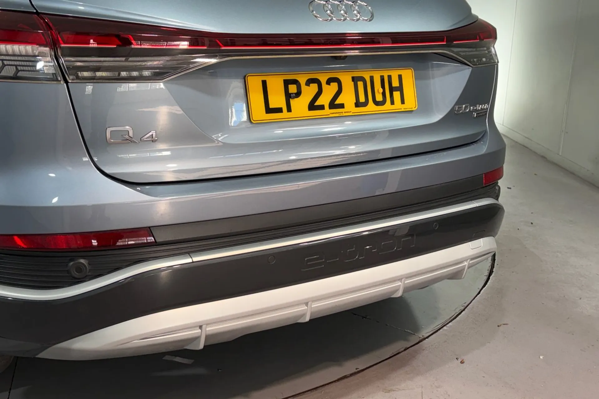 Audi Q4 thumbnail image number 16