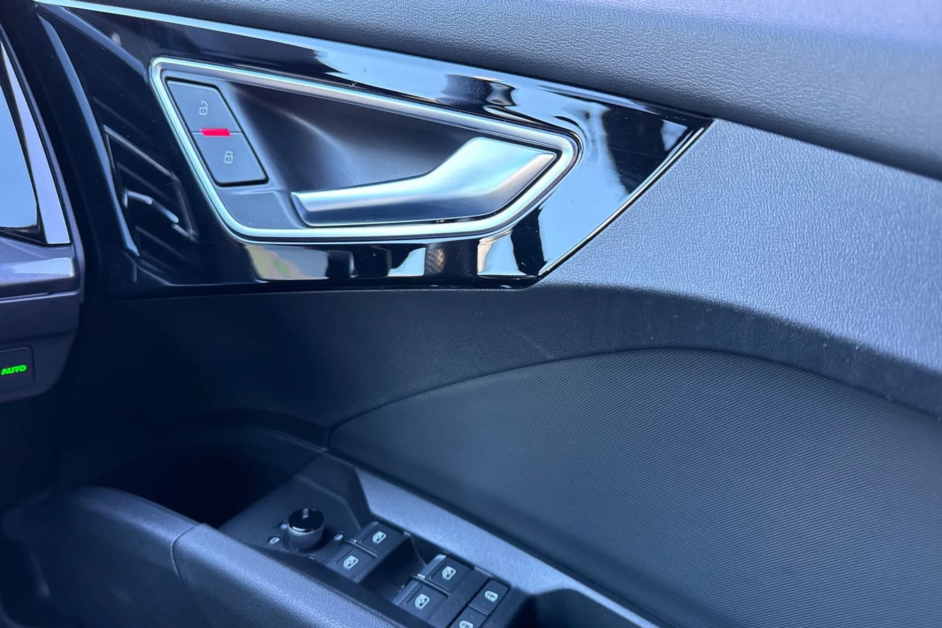 Audi Q4 thumbnail image number 46