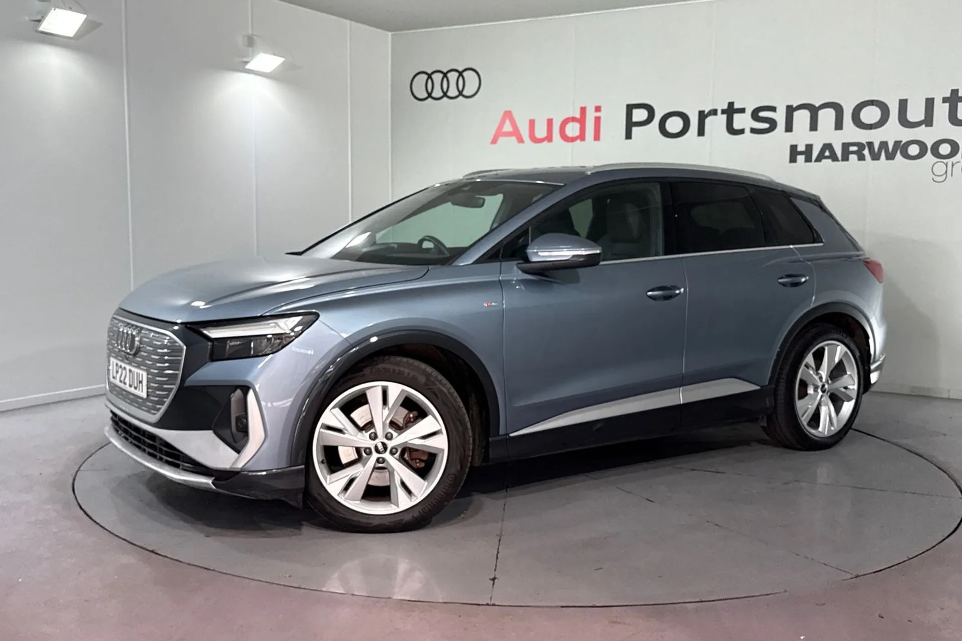 Audi Q4 thumbnail image number 5