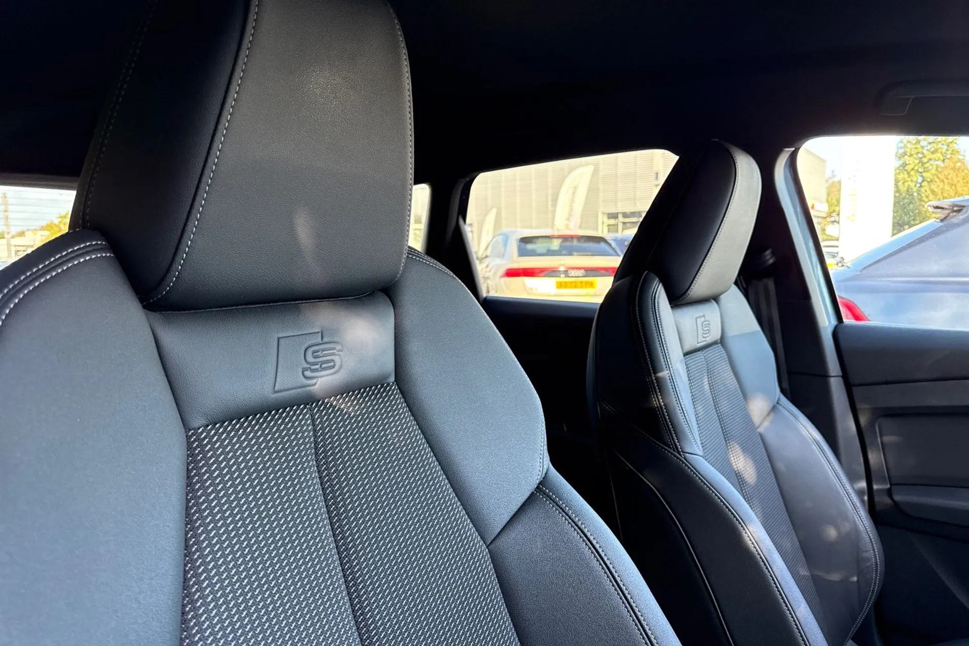 Audi Q4 thumbnail image number 52