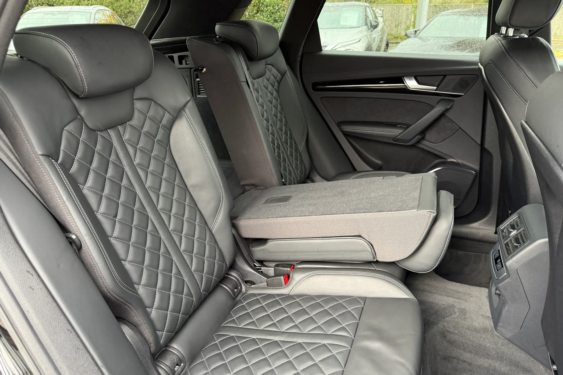 Audi Q5 thumbnail image number 45