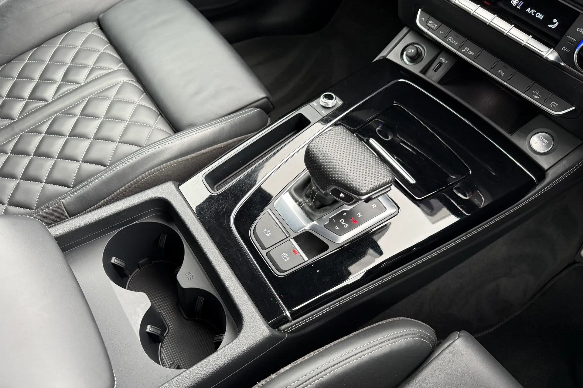 Audi Q5 thumbnail image number 38