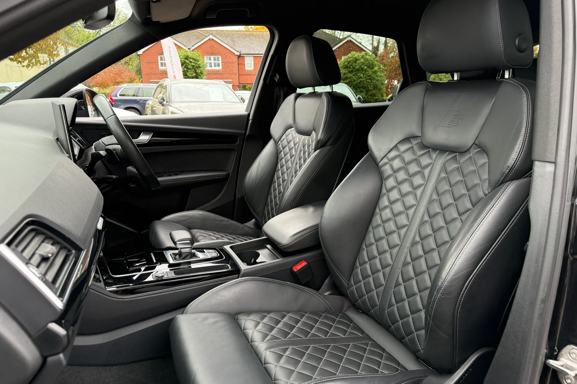 Audi Q5 thumbnail image number 29