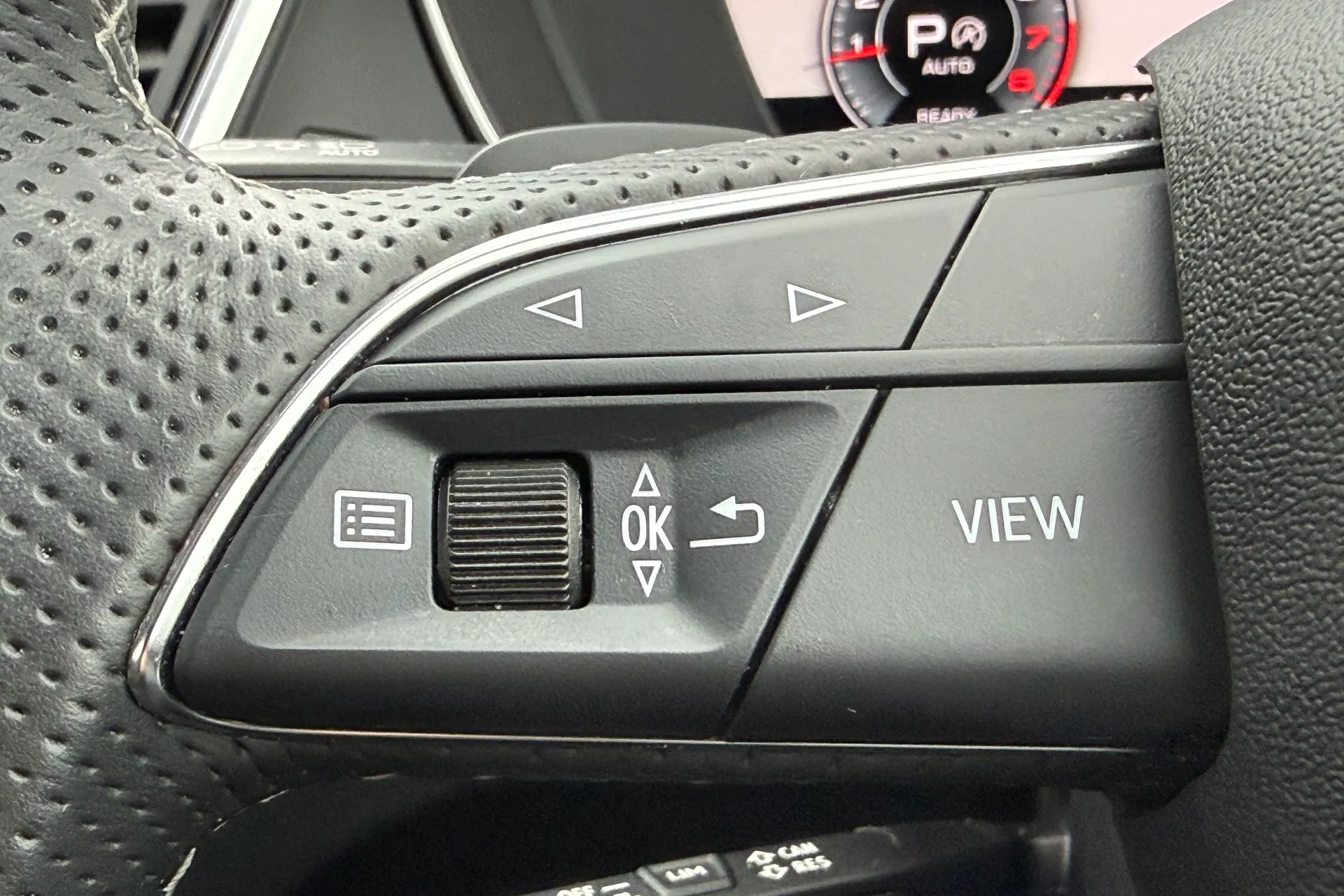 Audi Q5 thumbnail image number 20