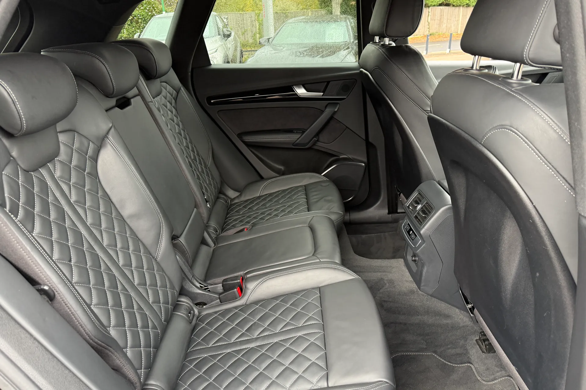 Audi Q5 thumbnail image number 43