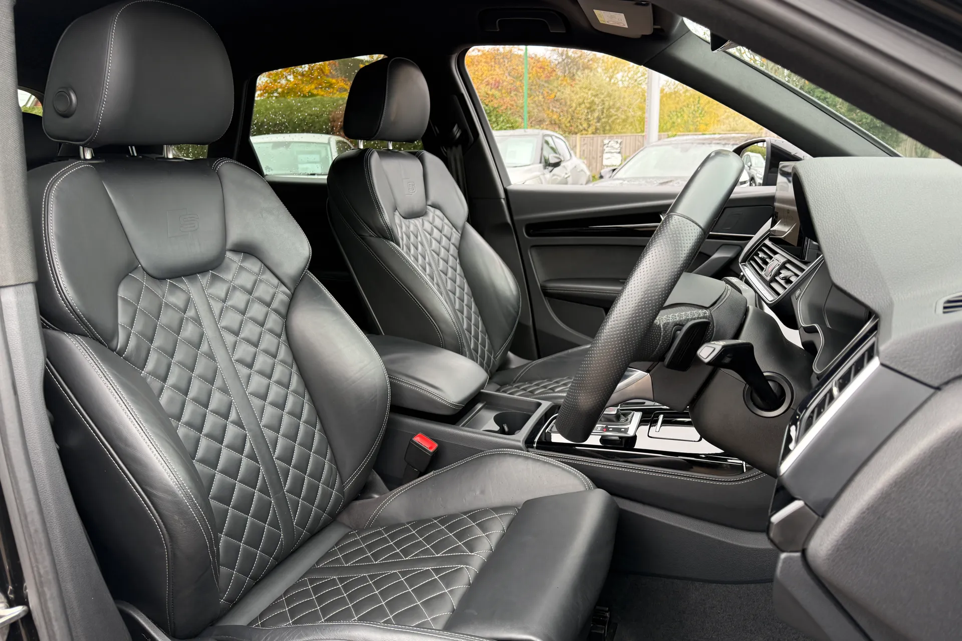 Audi Q5 thumbnail image number 26