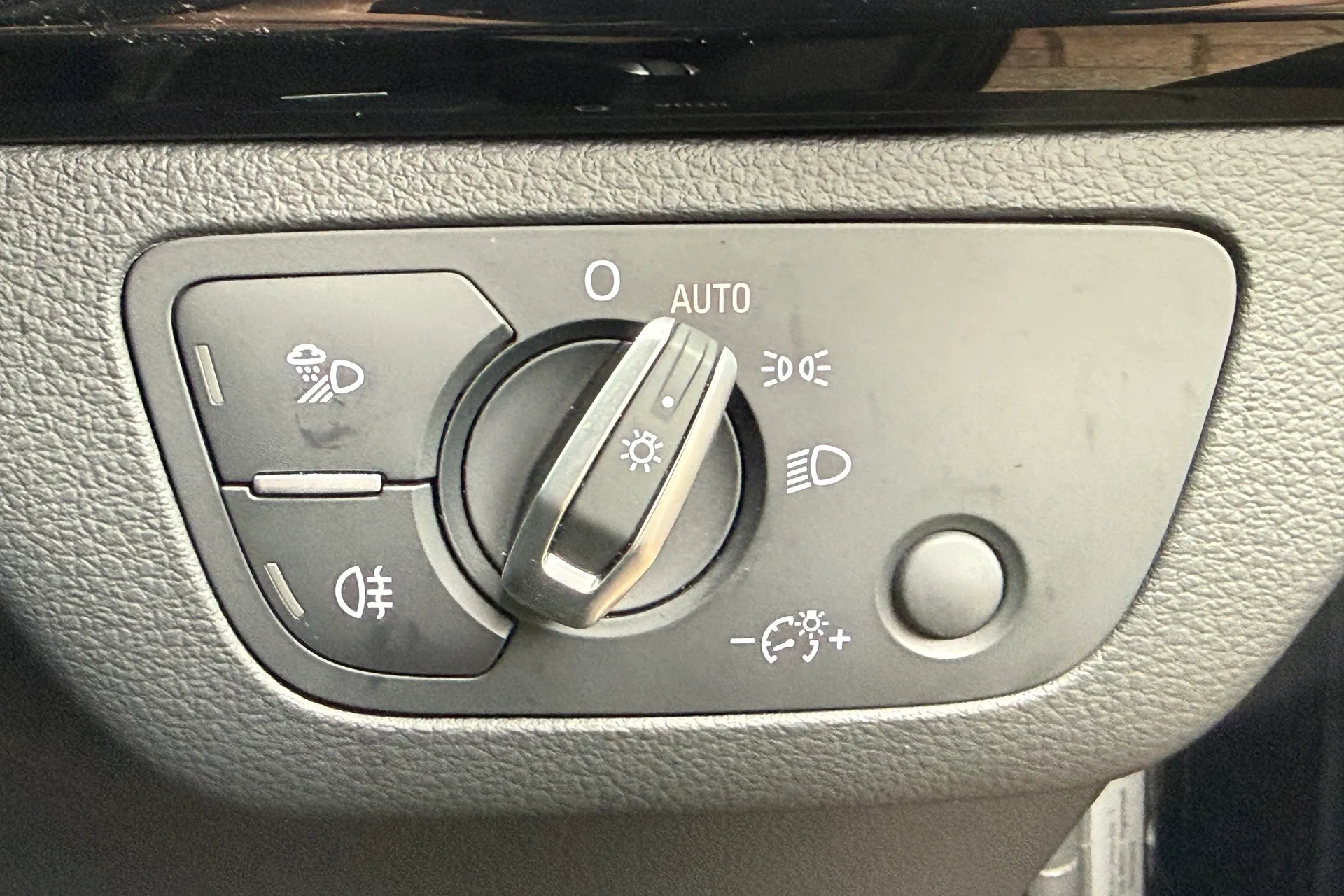 Audi Q5 thumbnail image number 22