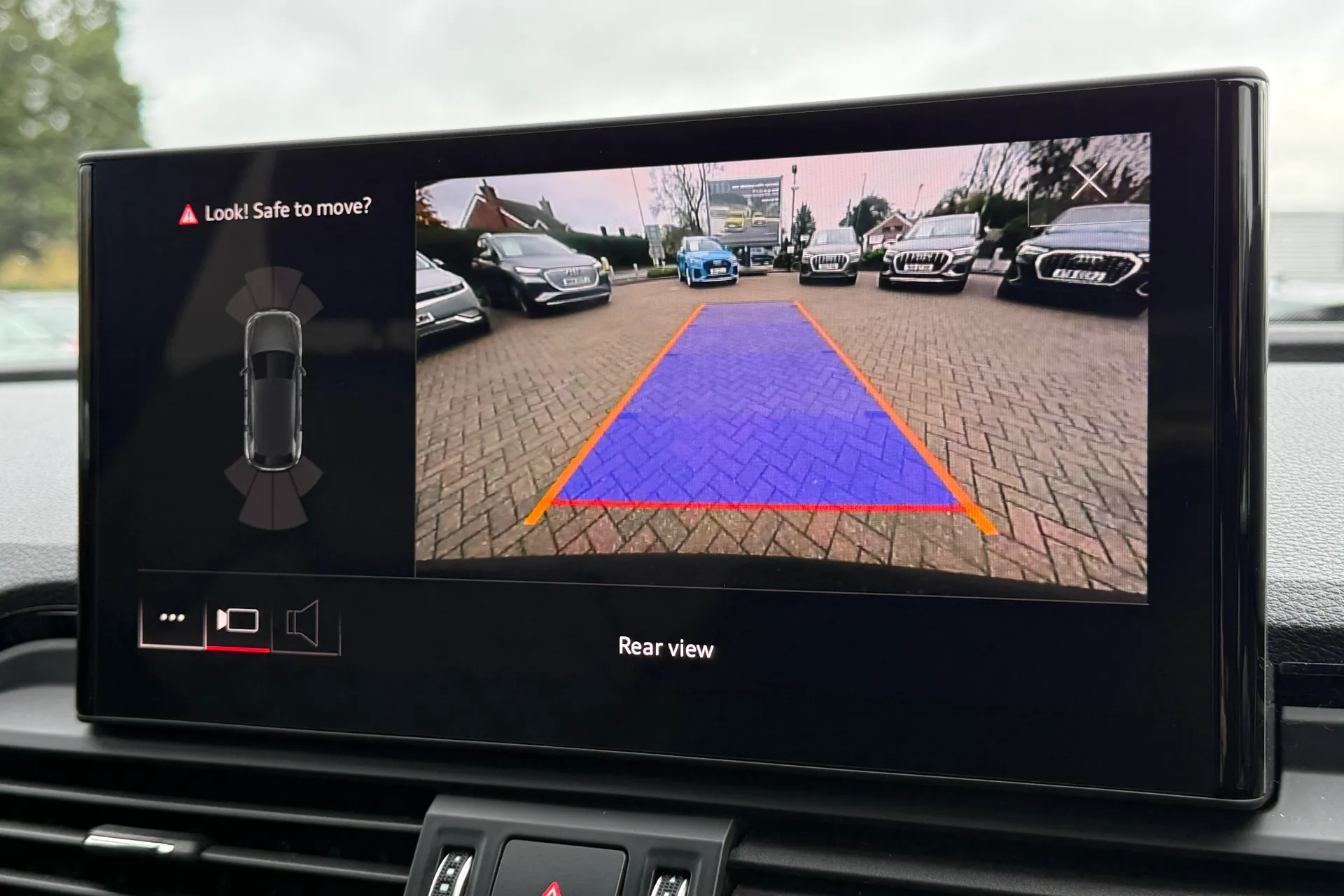 Audi Q5 thumbnail image number 4