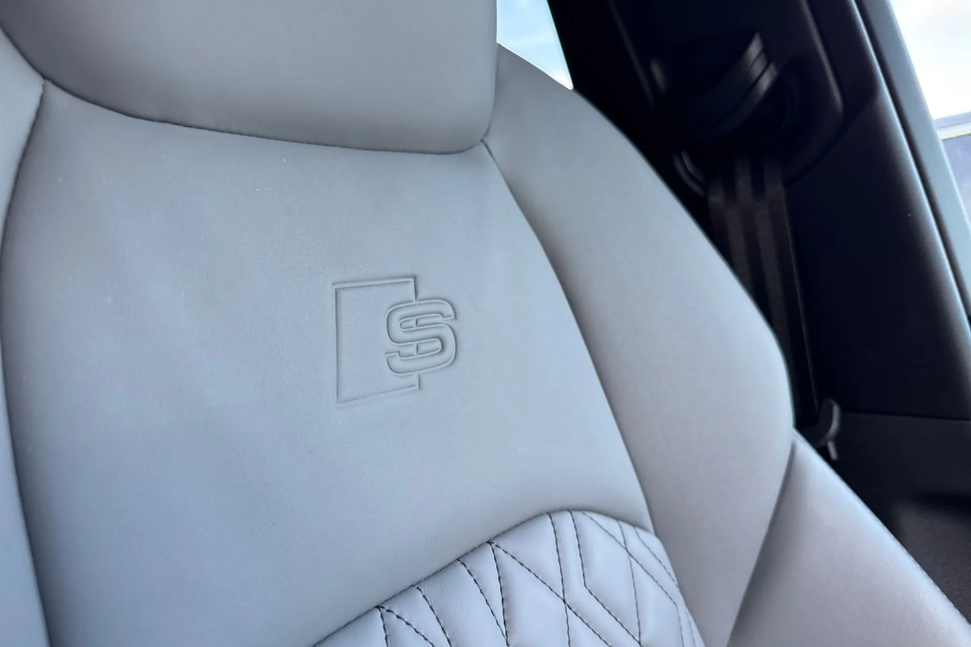 Audi e-tron thumbnail image number 55