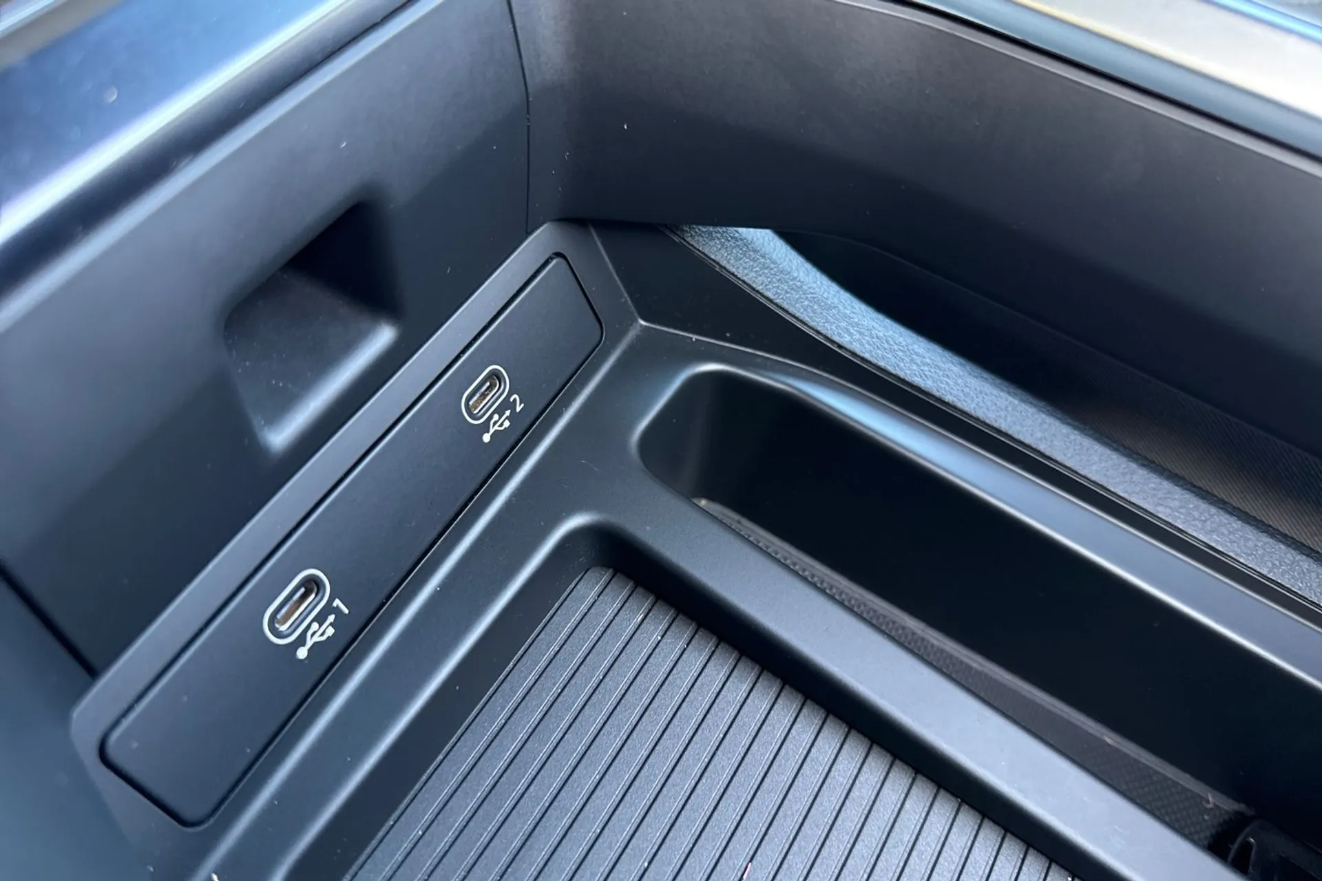 Audi e-tron thumbnail image number 56