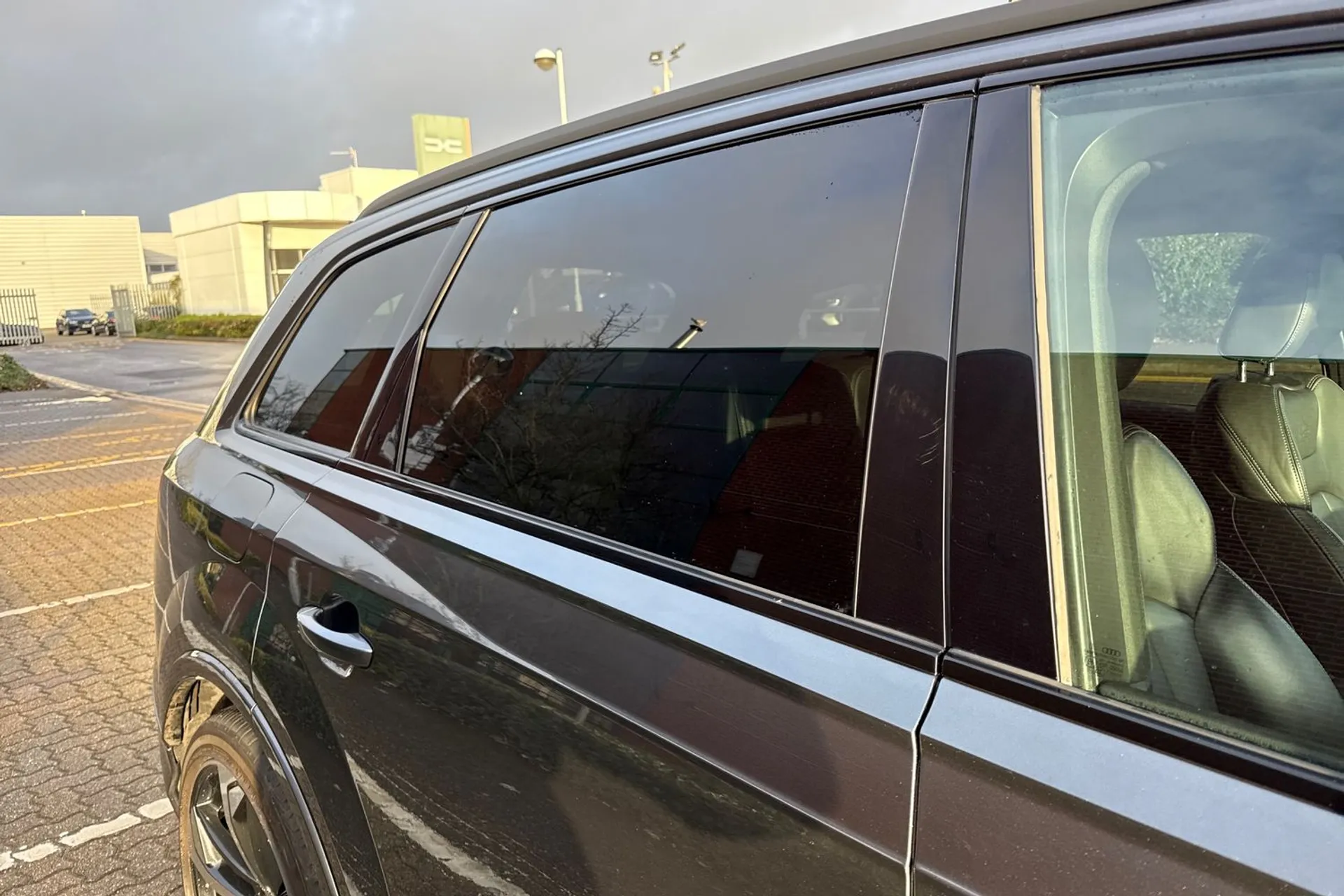 Audi Q7 thumbnail image number 14