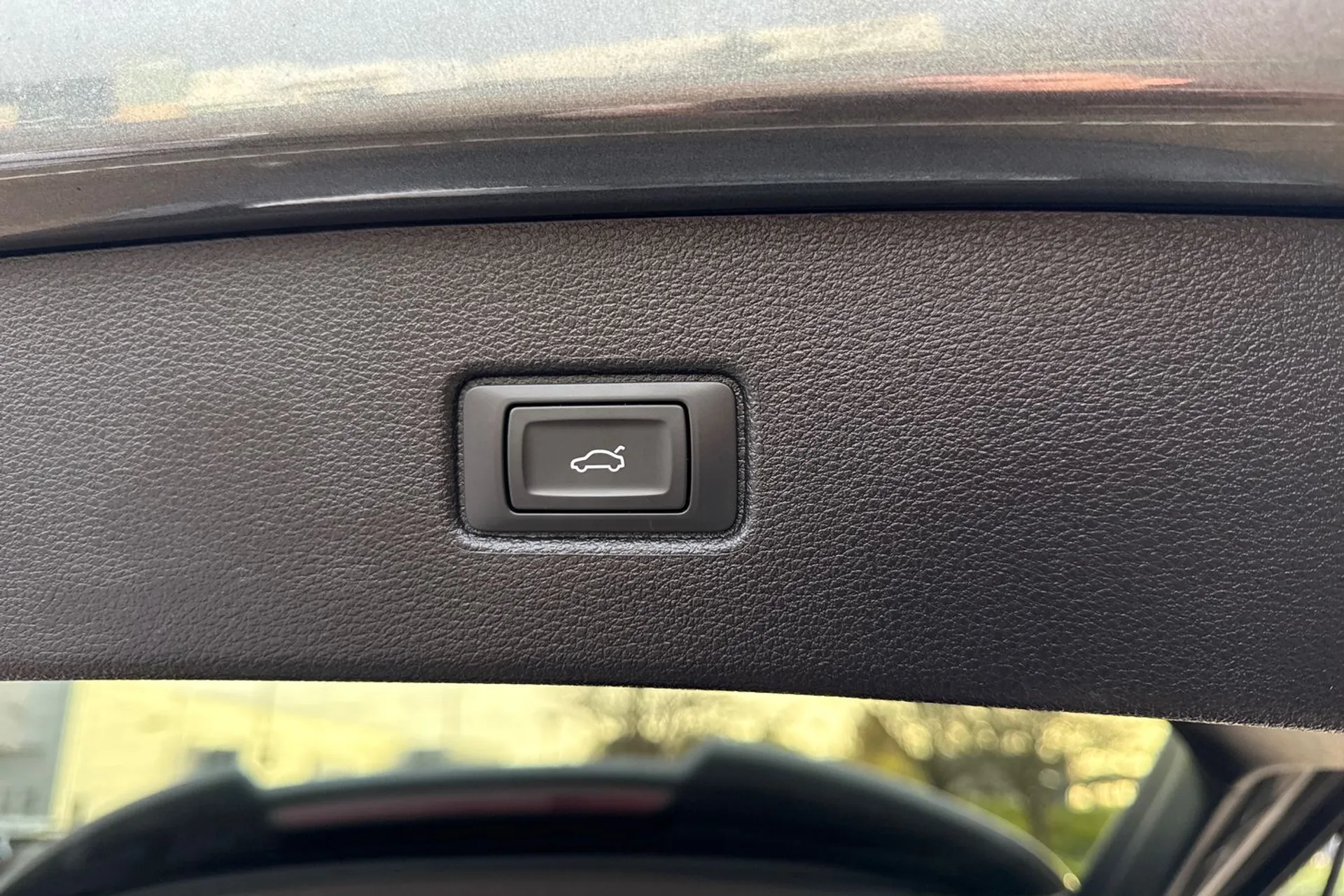 Audi Q7 thumbnail image number 20