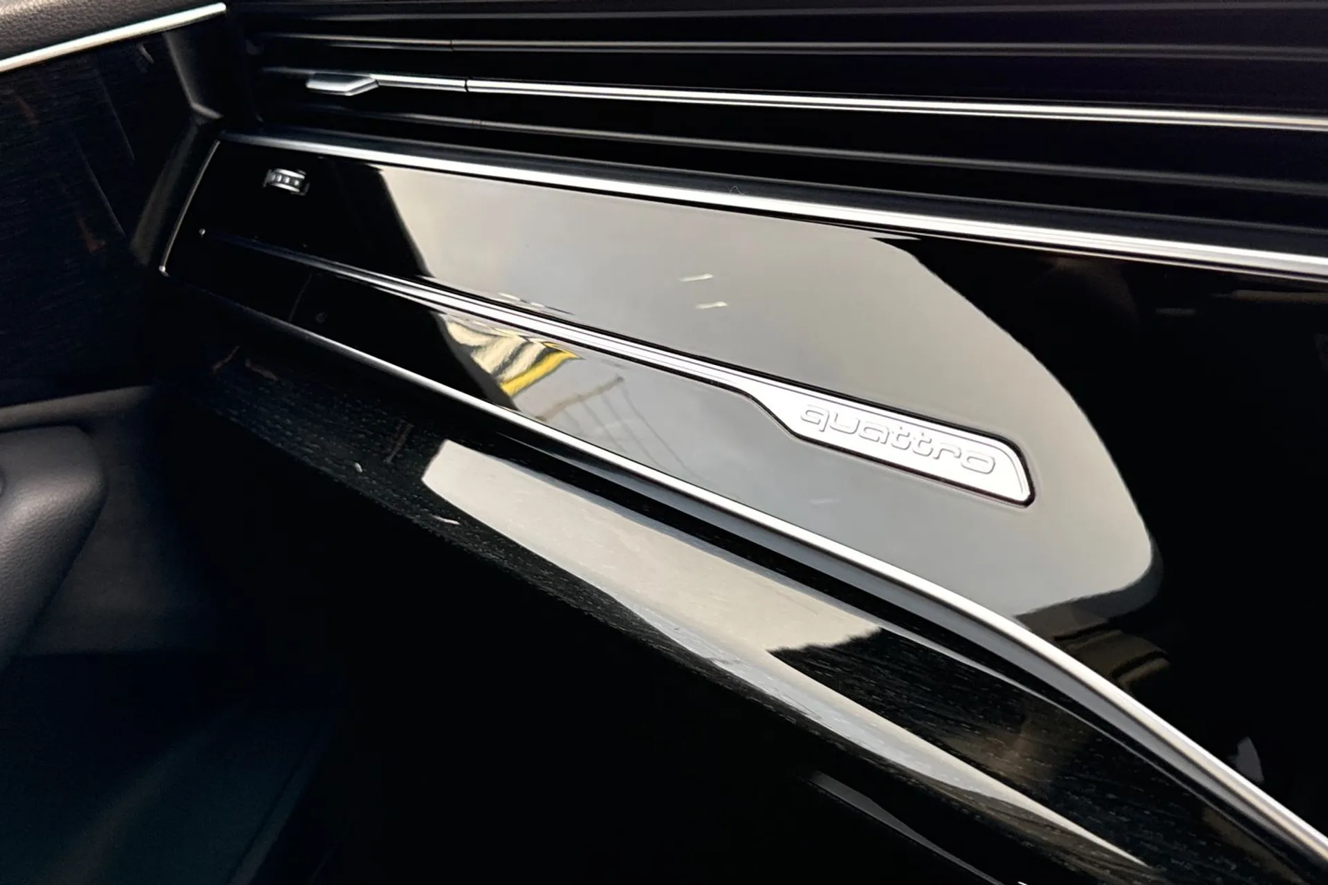 Audi Q7 thumbnail image number 52