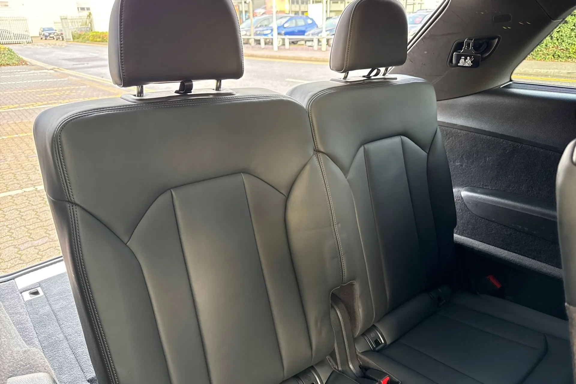 Audi Q7 thumbnail image number 54